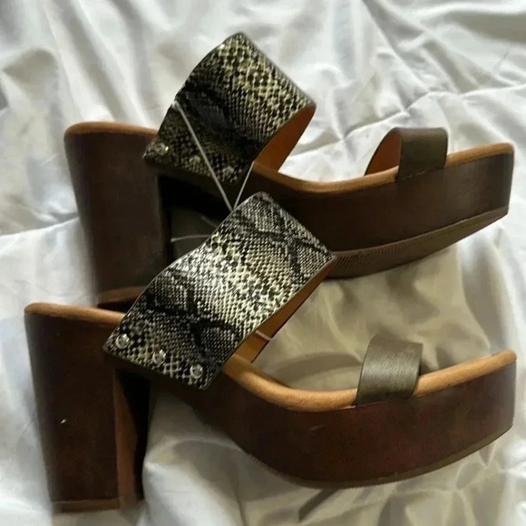 Report snakeskin chunky heel slip on size 9 brand new - Picture 2 of 6